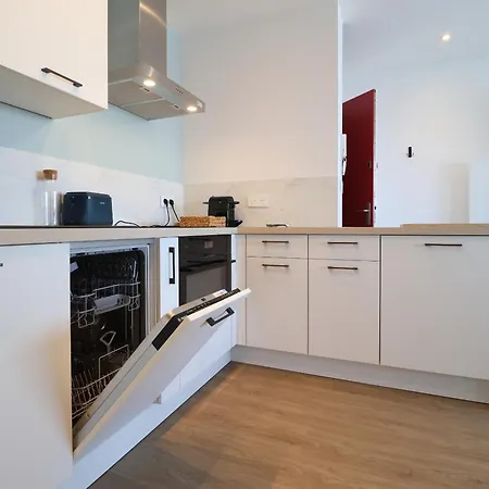 Apartment Le Botticelli By Tah, Hyper Centre, Parking, Wifi Pornichet